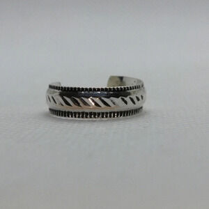 Sterling toe  ring